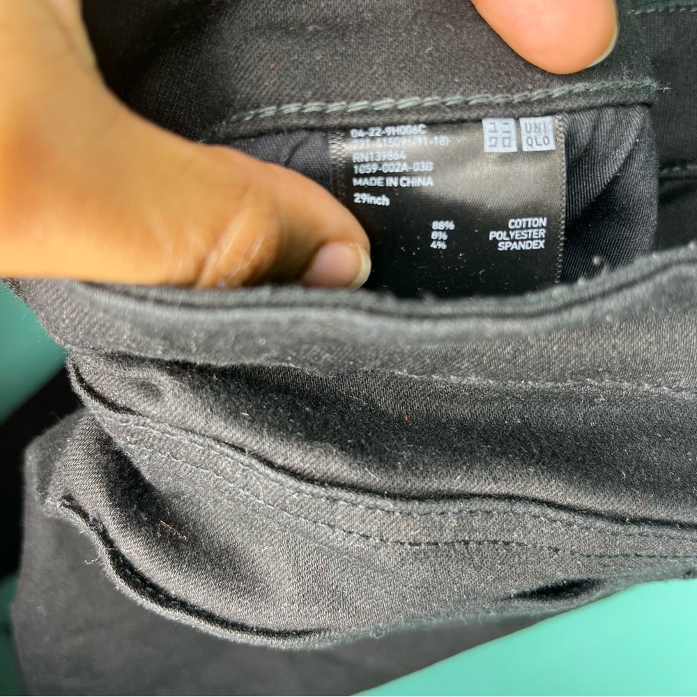 Uniqlo Black Ripped skinny Jeans - Picture 6 of 9